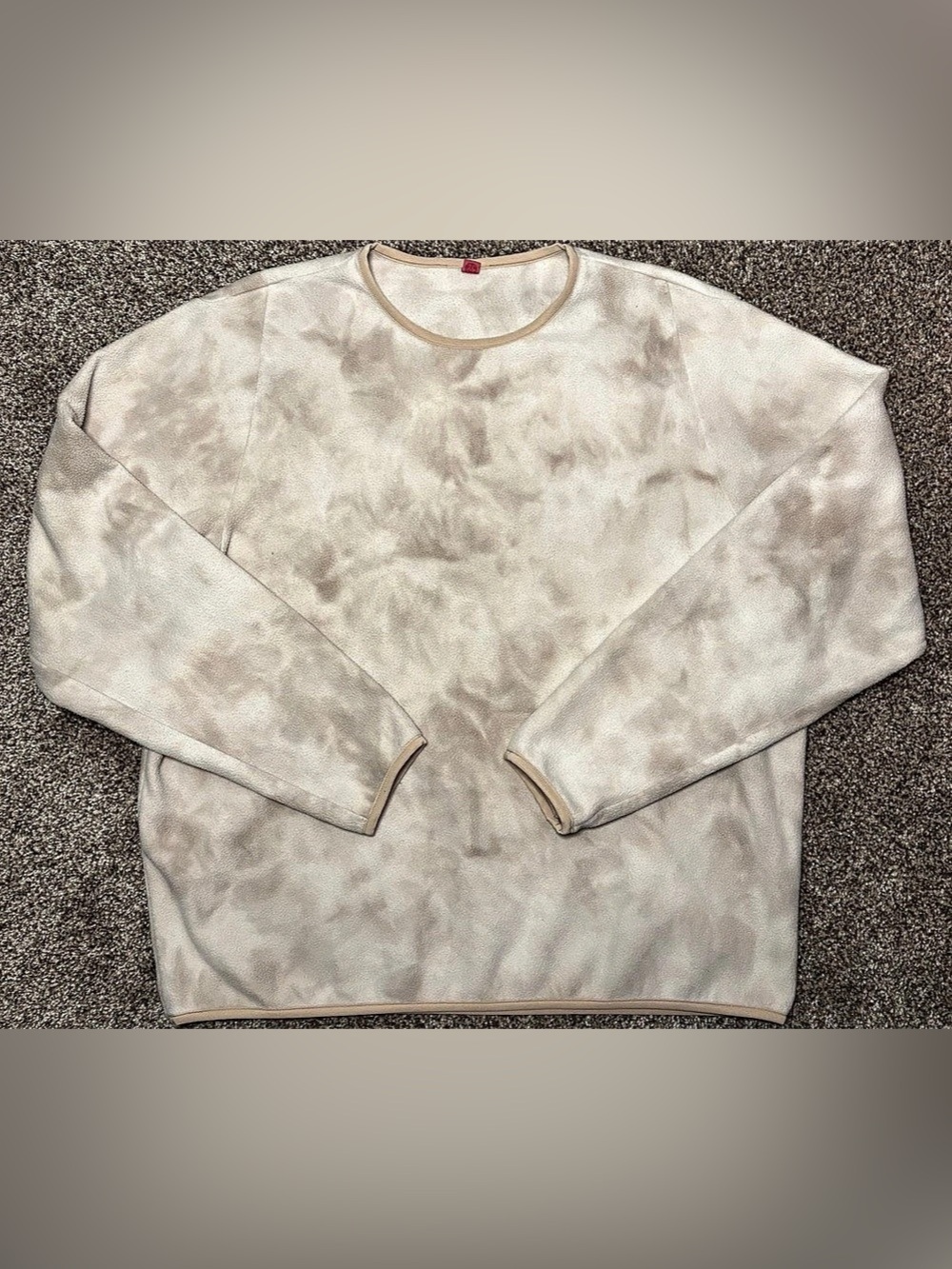 Lululemon Women's Fleece Crew Sweatshirt in Cream & Beige size M/L
